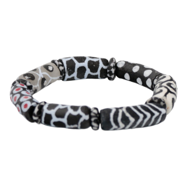 Krobo kralen armband, zwart/wit assorti, 18 cm