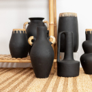 Vase Nadia curved black